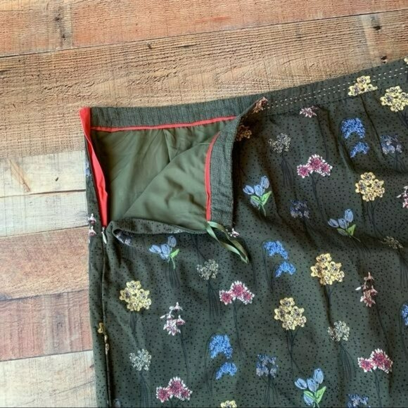 Vintage White plus size stuff skirt green flower knee length - Picture 7 of 9